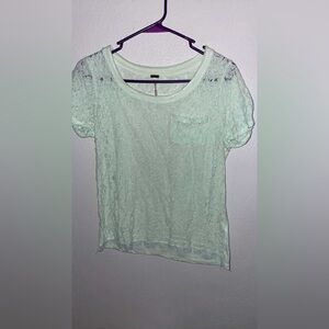 Lace Short Sleeve Top in Light Green